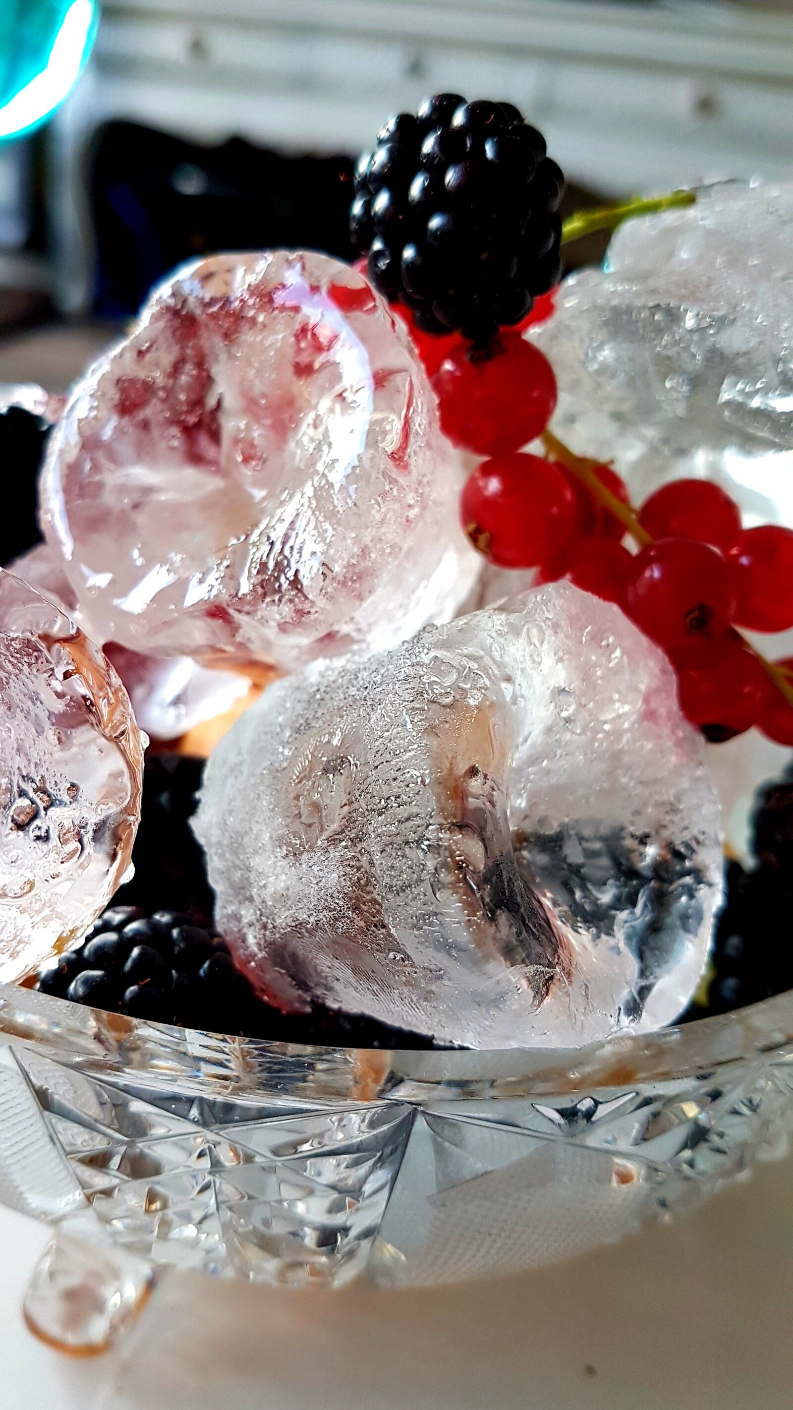 Samsung Galaxy S7 Edge sample photo. Ice cubes, ice cubes photography