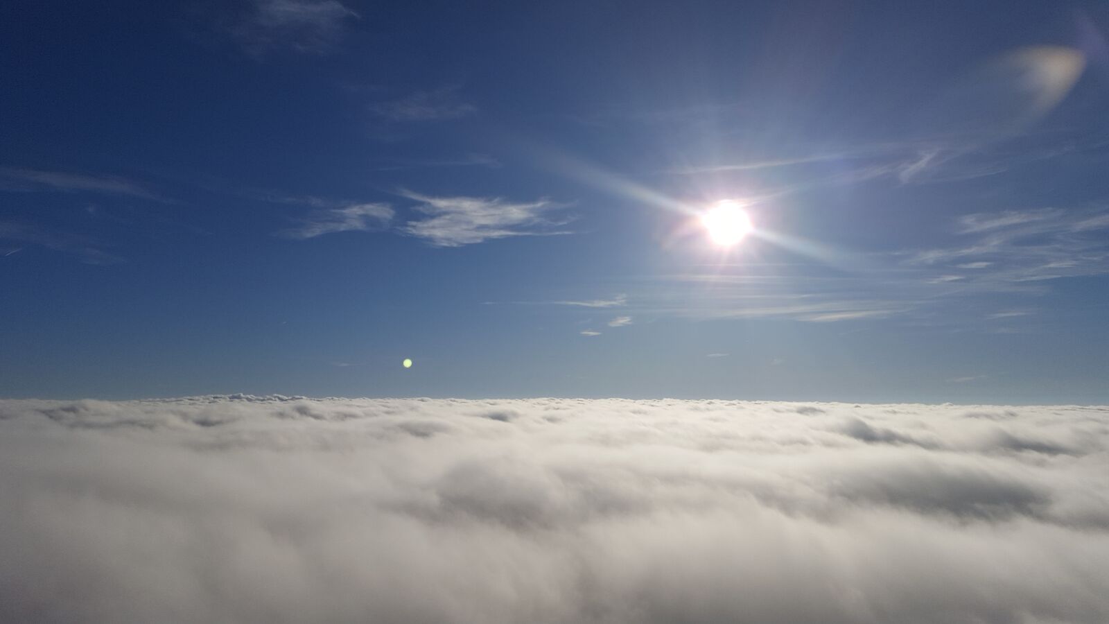 Samsung GALAXY S6 edge sample photo. Clouds, sky, flight photography