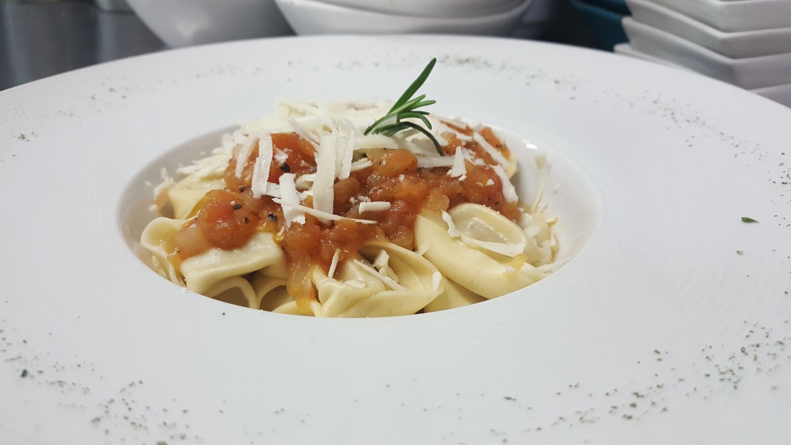 Samsung Galaxy Note5 sample photo. Tortellini, pasta, italian photography