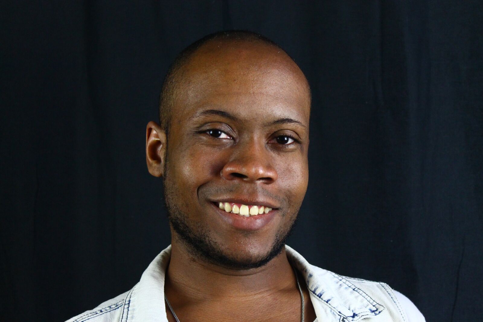 Canon EOS 1100D (EOS Rebel T3 / EOS Kiss X50) sample photo. African american, man, boy photography