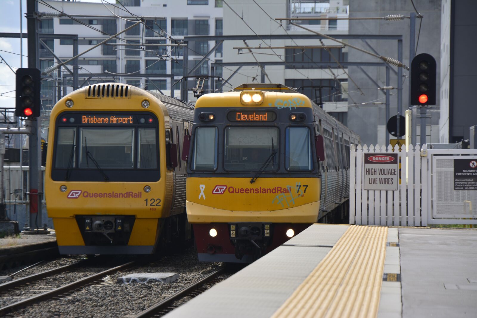 Nikon D5200 sample photo. Brisbane, rail, train photography