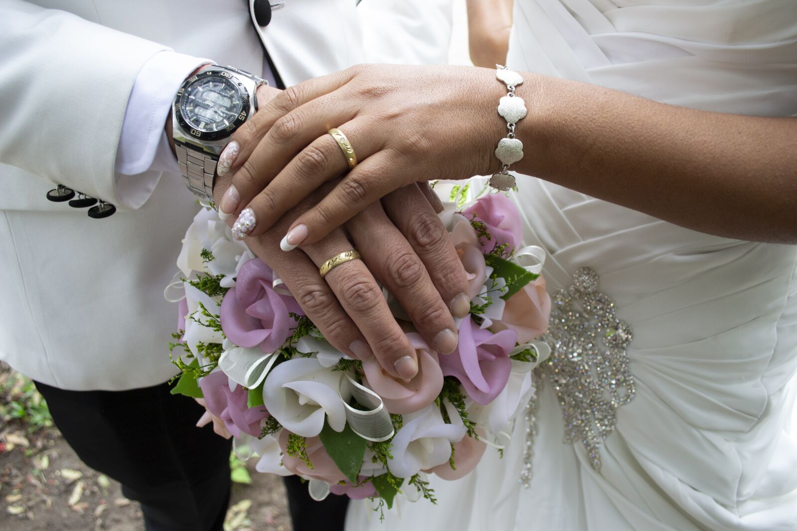 Nikon D3100 sample photo. Wedding, grooms, women photography