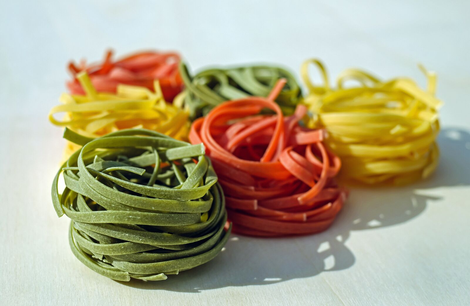 Fujifilm X-T10 + Fujifilm XF 35mm F1.4 R sample photo. Noodles, tagliatelle, raw photography