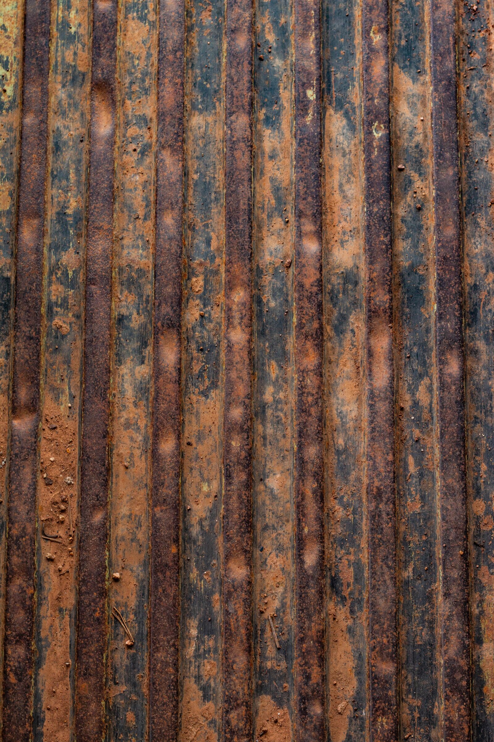 Canon EOS 70D + Canon EF 50mm F1.8 STM sample photo. Corten metal, red steel photography