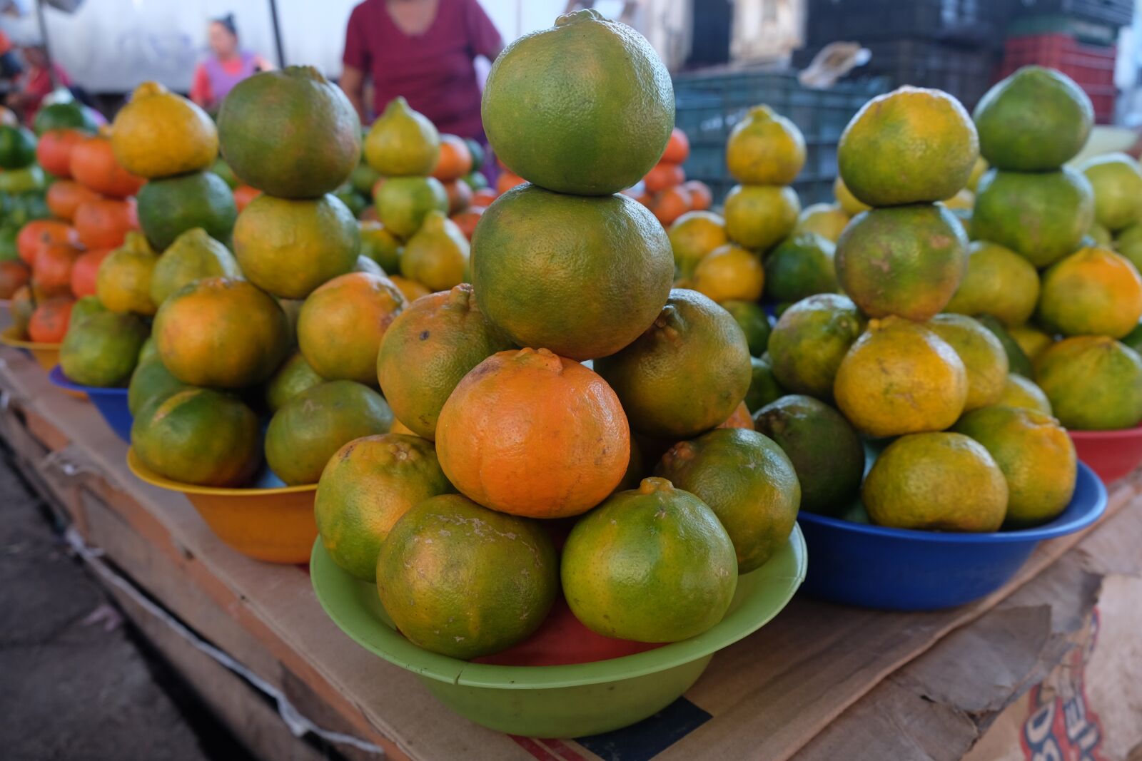 Fujifilm X-T10 sample photo. Oranges, vitamin c, markets photography
