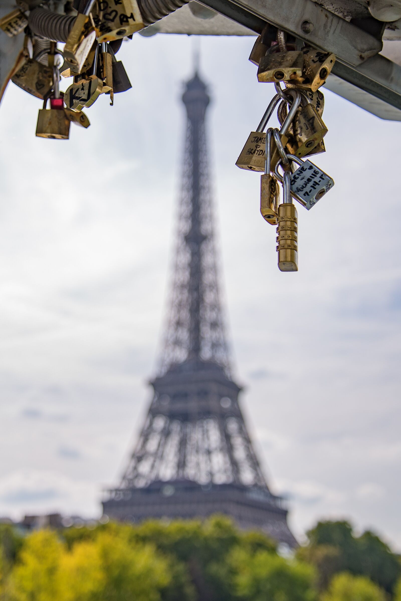 Nikon D600 sample photo. Lock, paris, eiffel photography