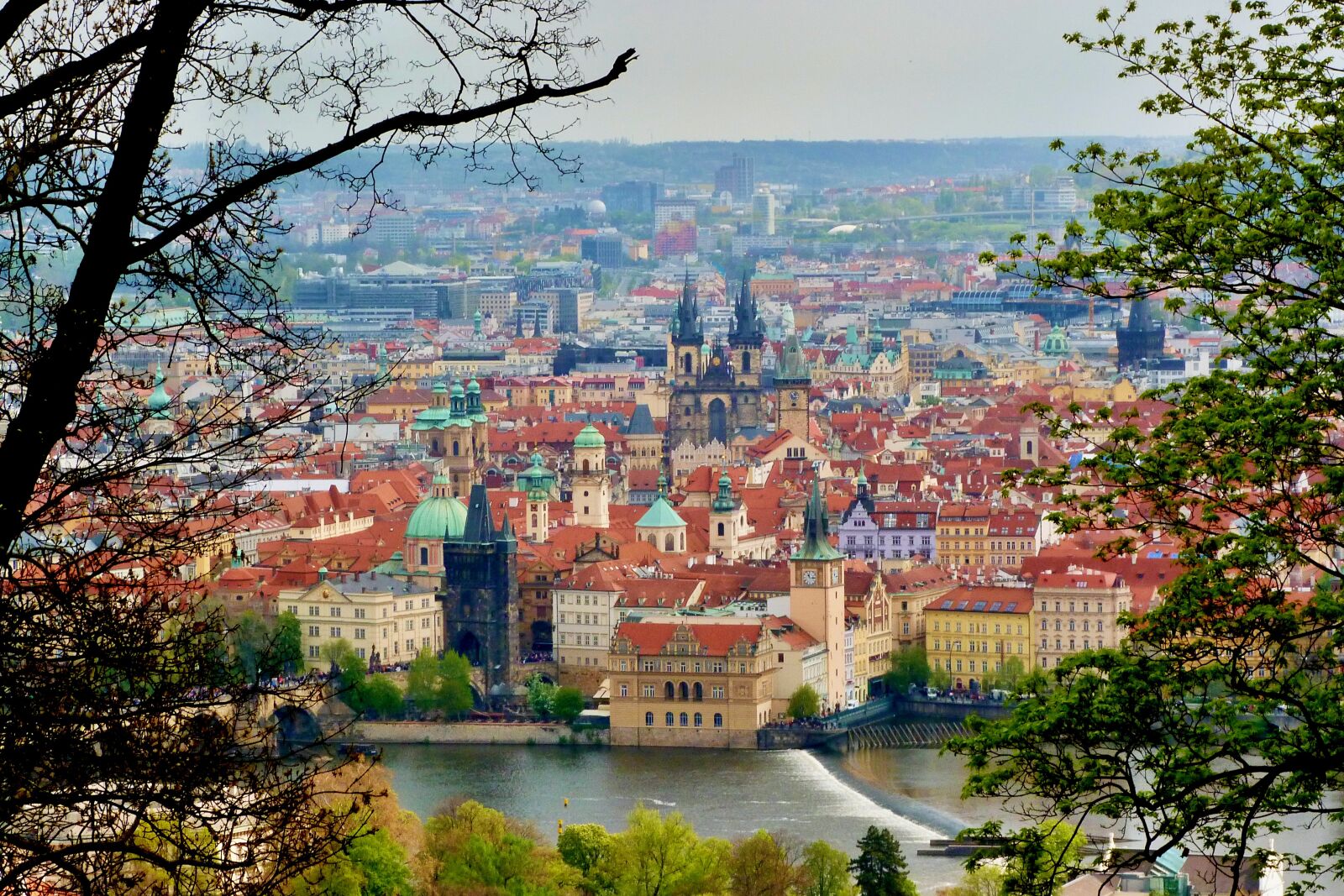 Panasonic Lumix DMC-FZ40 (Lumix DMC-FZ45) sample photo. Prague, city, river photography