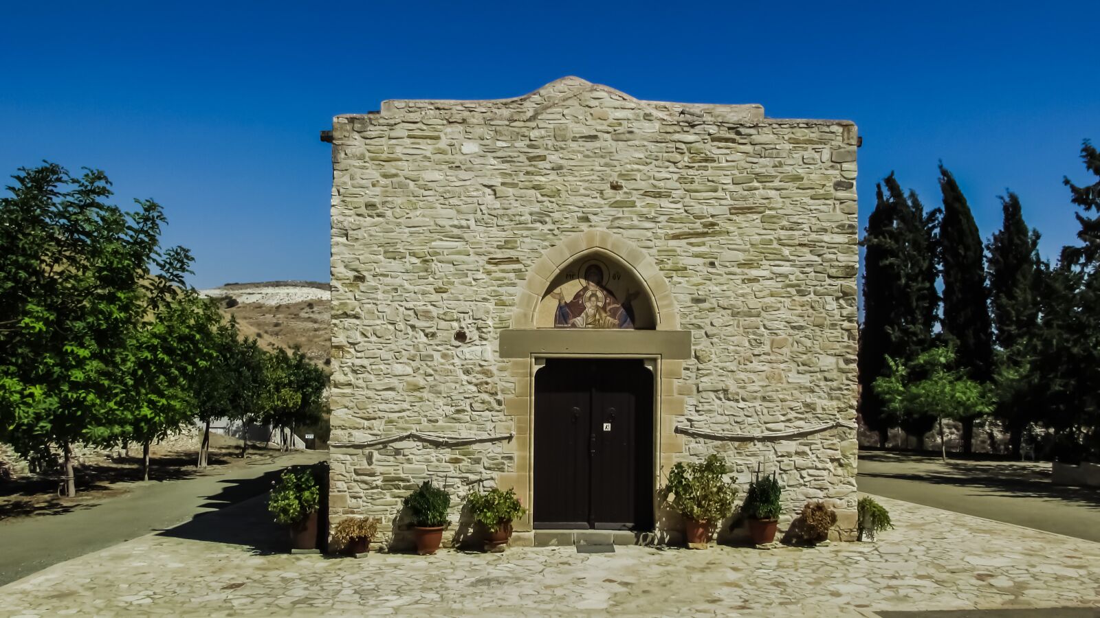 Canon PowerShot SX400 IS sample photo. Monastery, byzantine, medieval photography