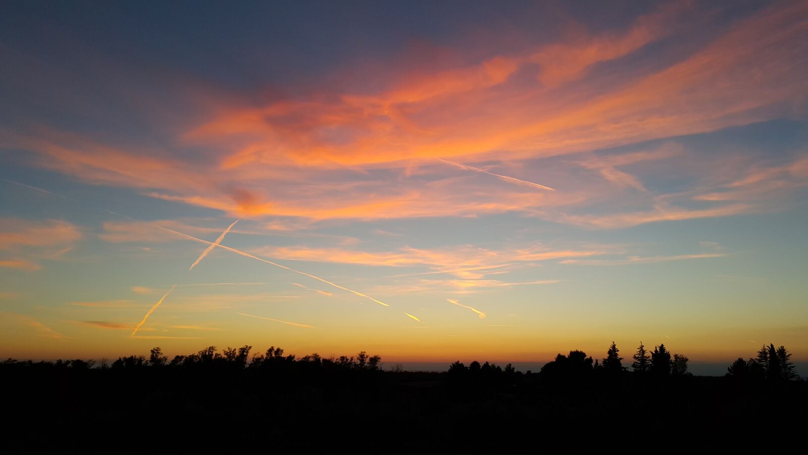 Samsung Galaxy Note4 sample photo. Clouds, sky, sunset, trees photography