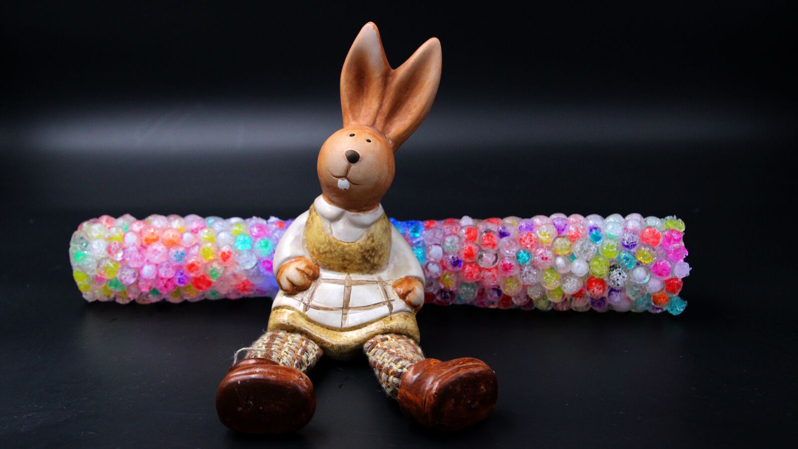 Canon EOS 600D (Rebel EOS T3i / EOS Kiss X5) sample photo. Easter bunny, easter eggs photography