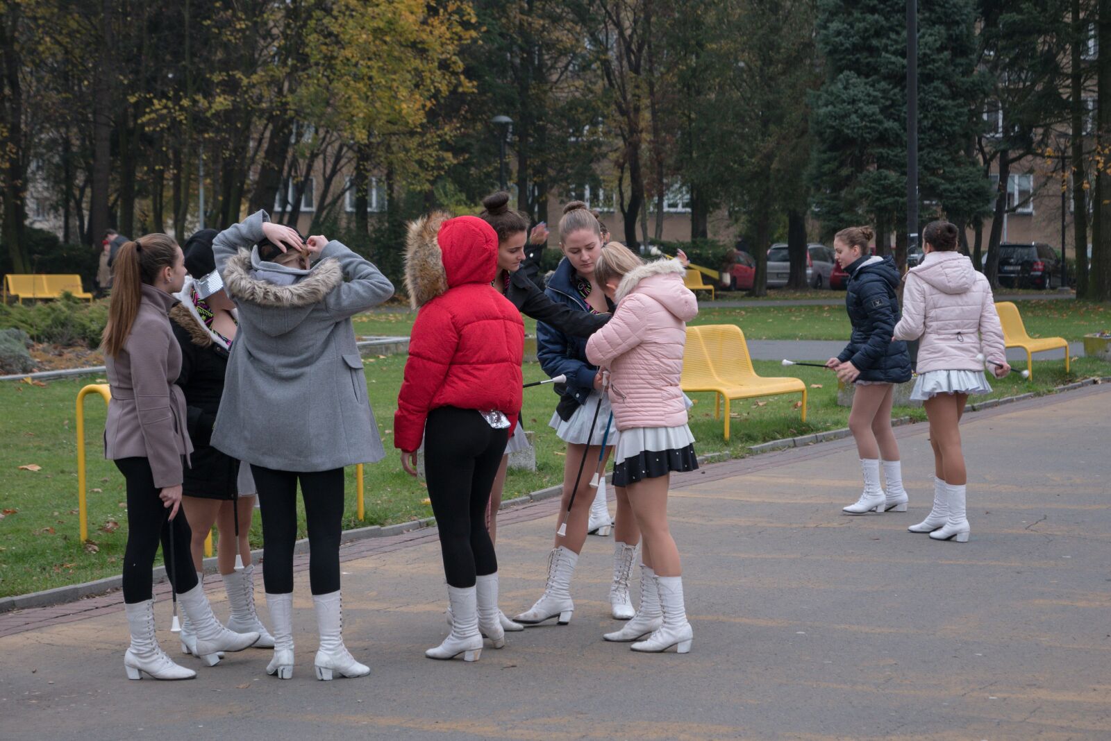 Panasonic Lumix DMC-GX85 (Lumix DMC-GX80 / Lumix DMC-GX7 Mark II) sample photo. People, girls, majorettes photography