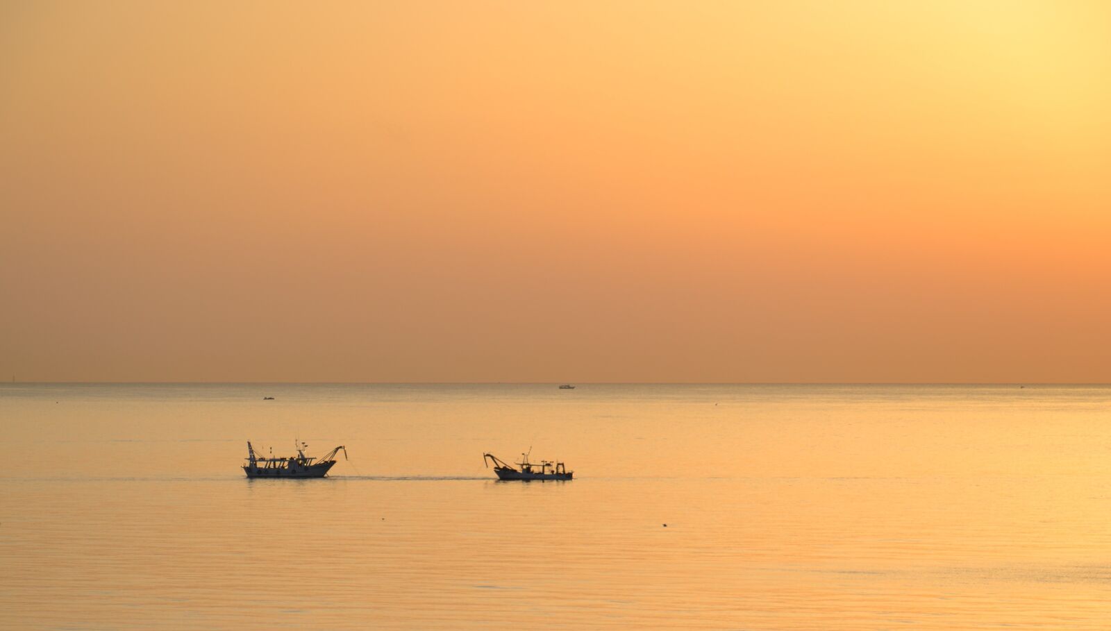 Nikon D3100 sample photo. Ship, sea, sunrise photography