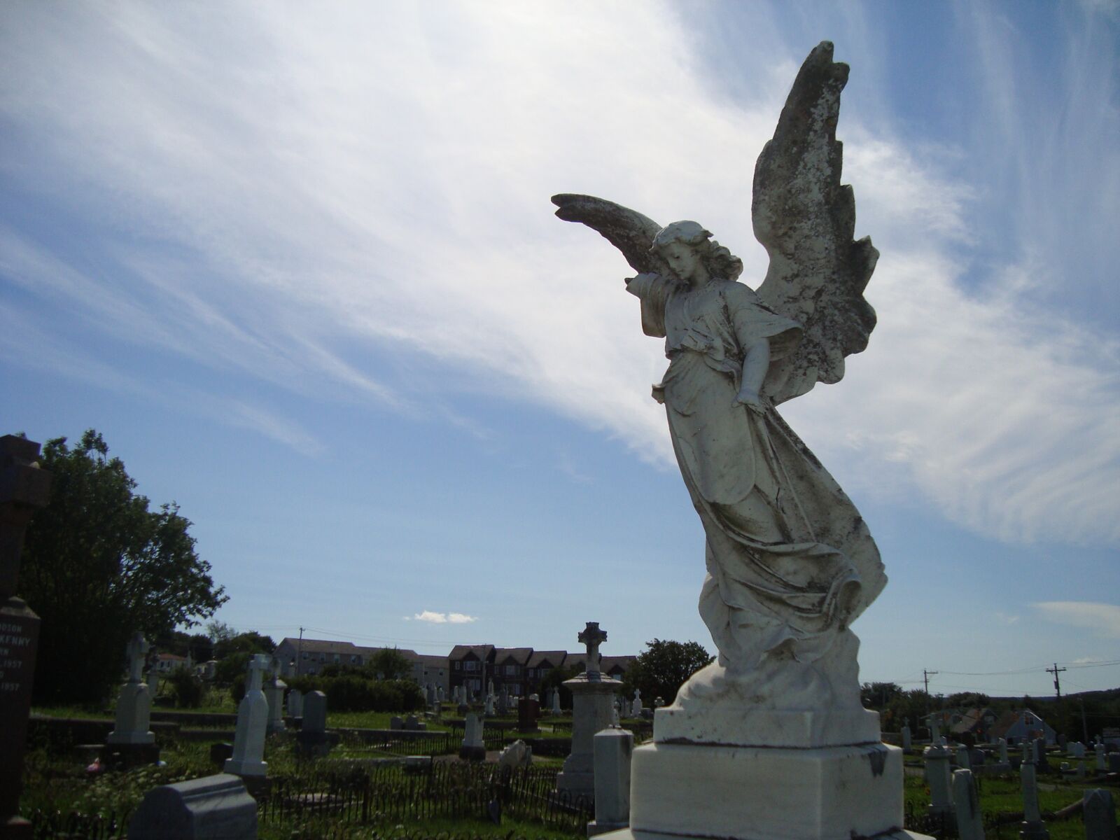 Sony Cyber-shot DSC-W120 sample photo. Angel, statue, graveyard photography