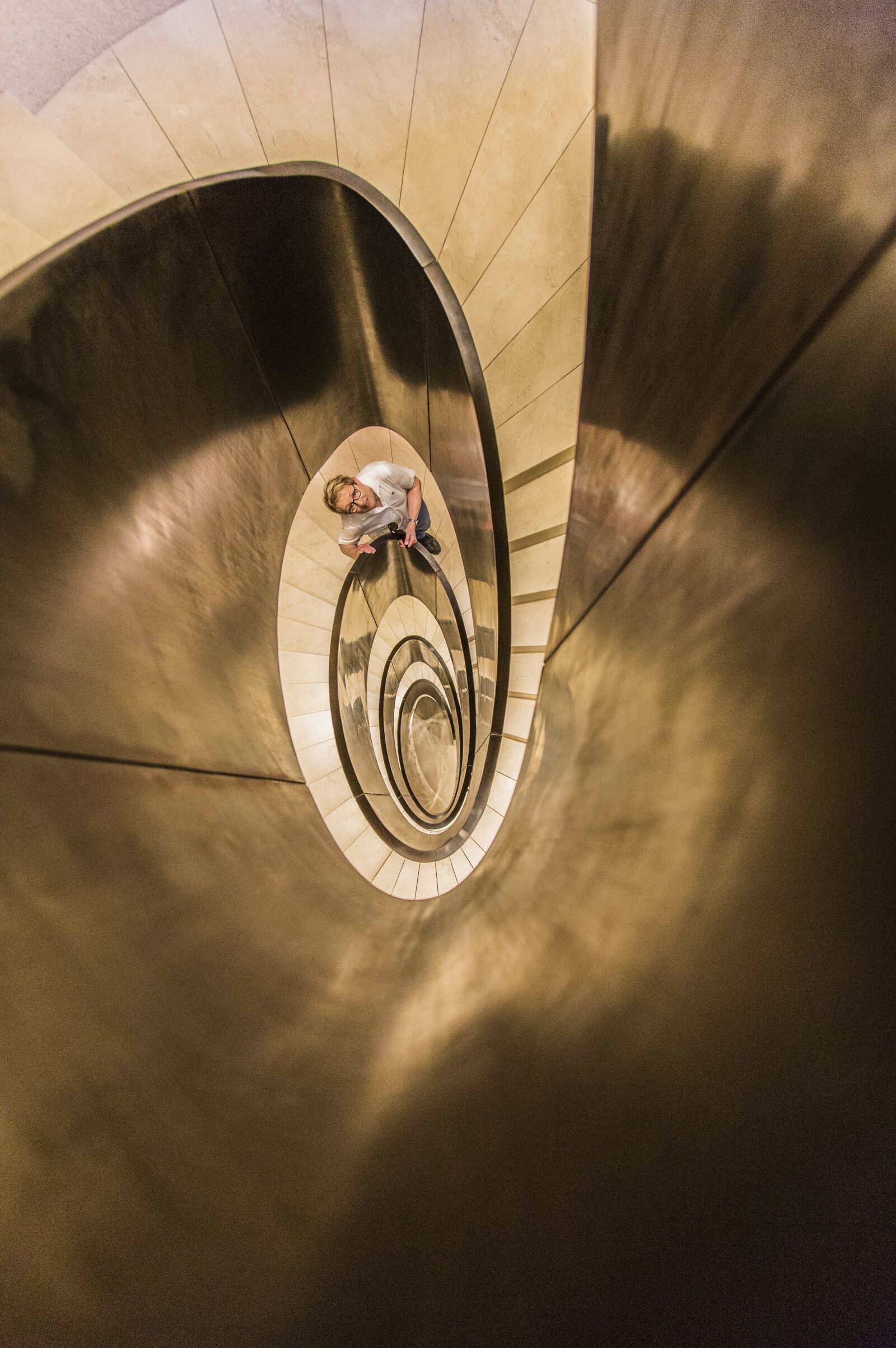 Canon EOS 5D Mark III sample photo. Stairs, spiral, staircase photography
