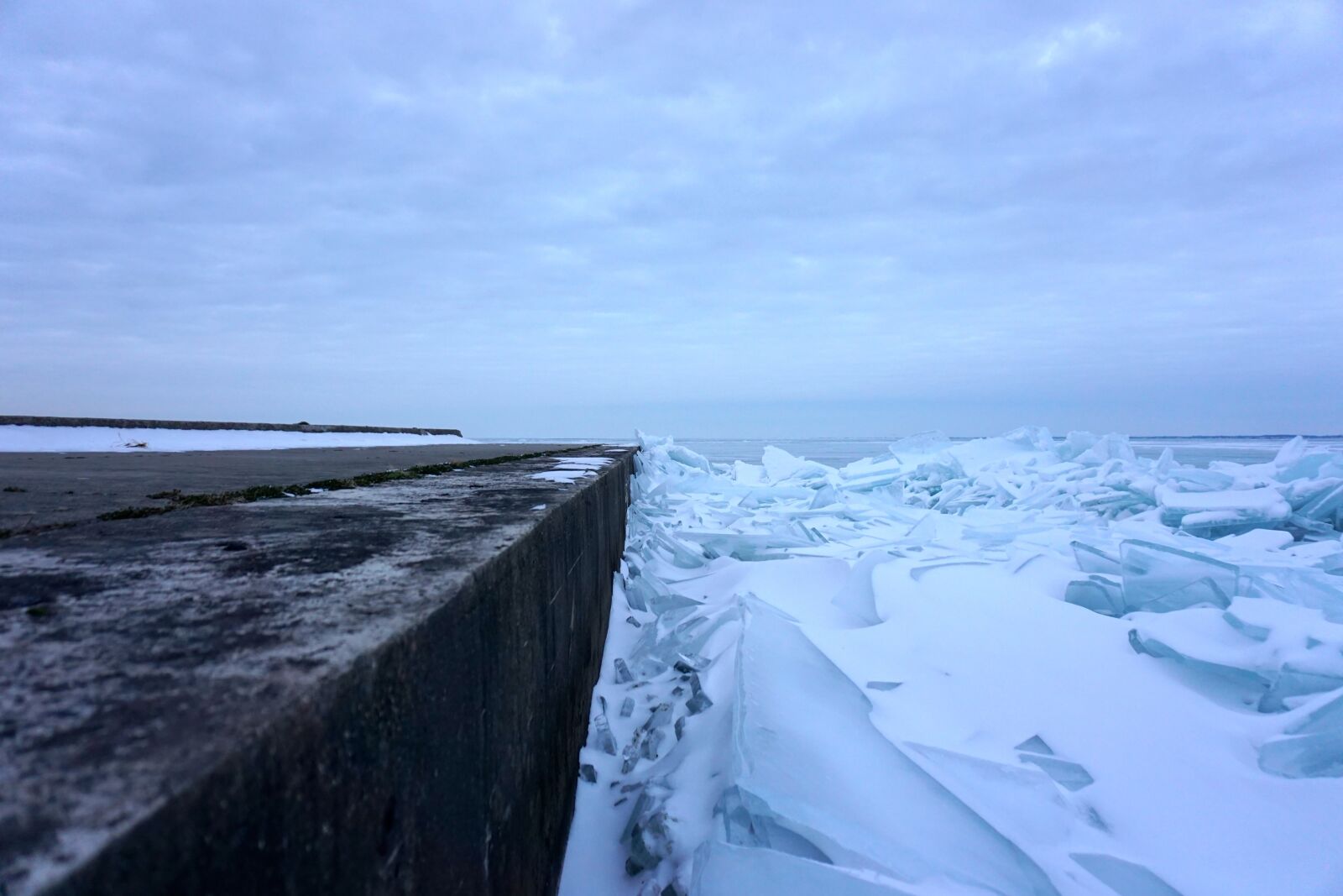 Sony a6000 sample photo. Ice, lake, winter photography