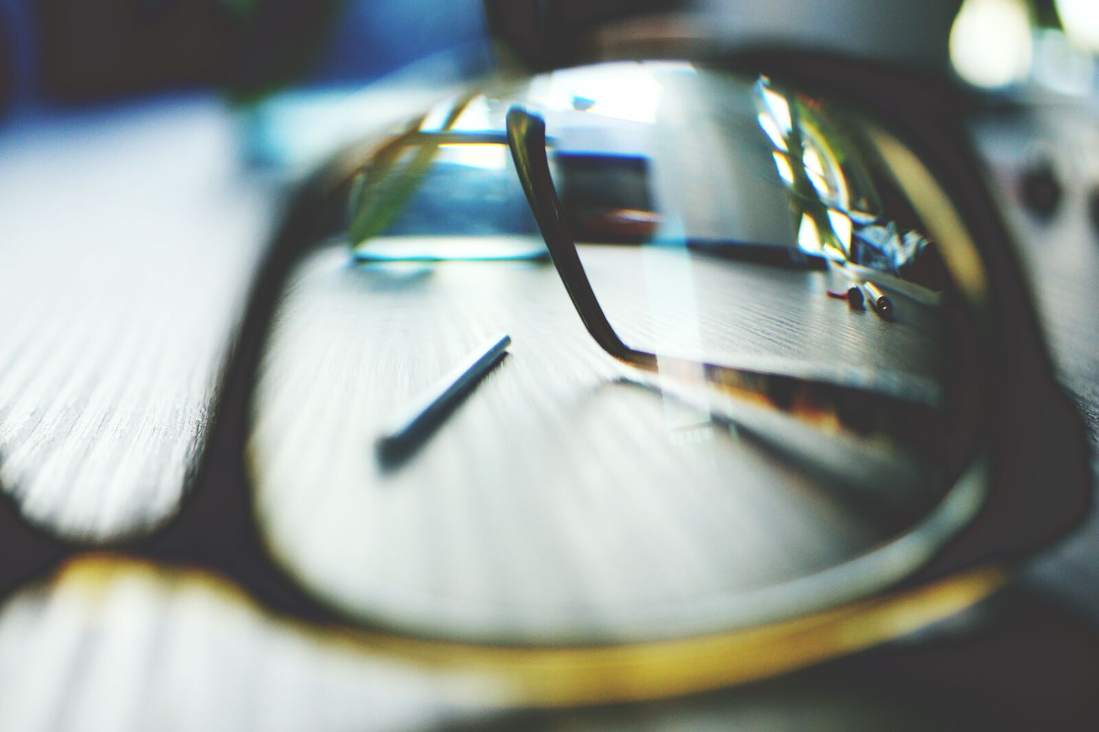 Sony SLT-A58 + Sony DT 30mm F2.8 Macro SAM sample photo. Glasses, pencil, table photography