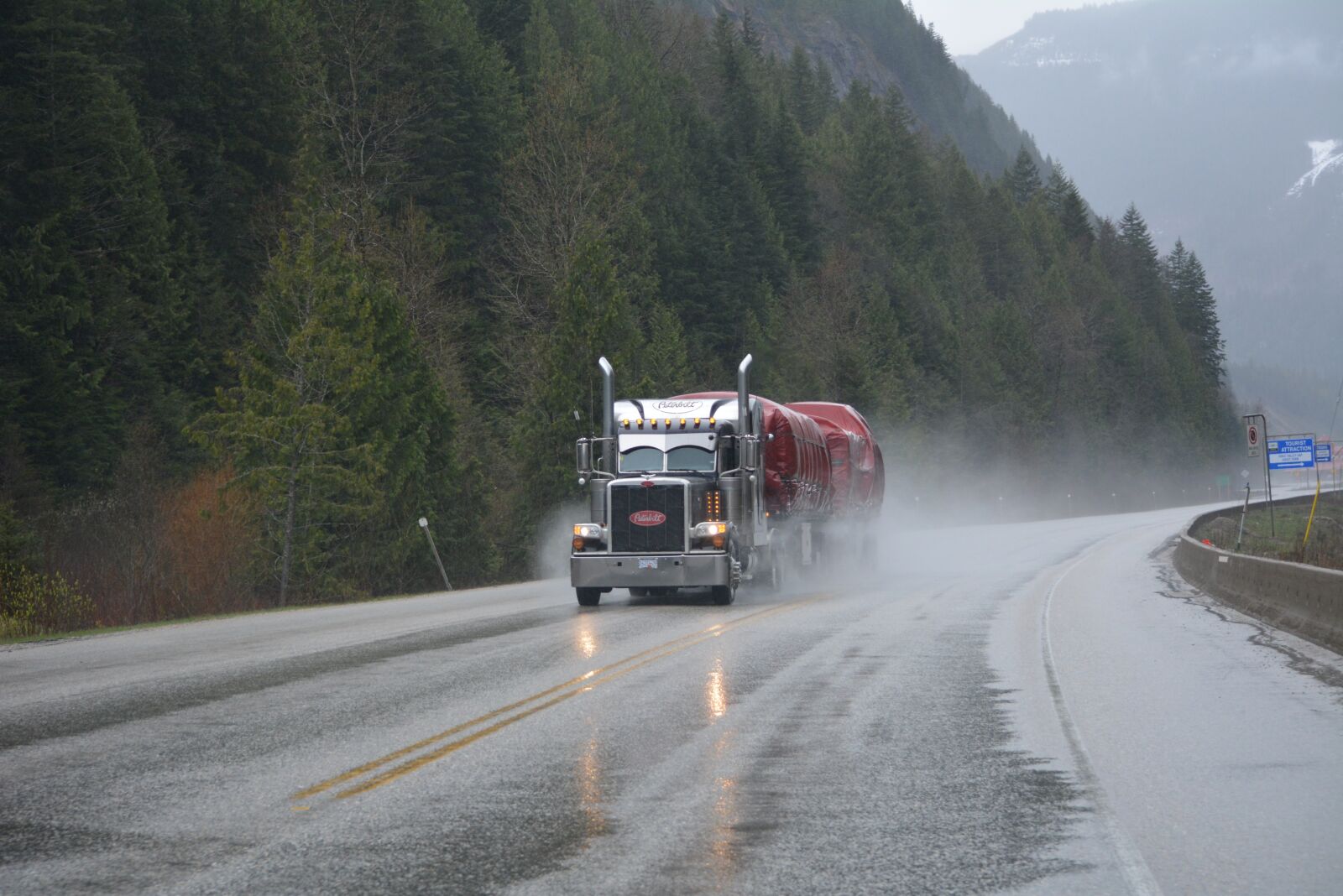 Nikon D5200 sample photo. Truck, lorry, tanker photography