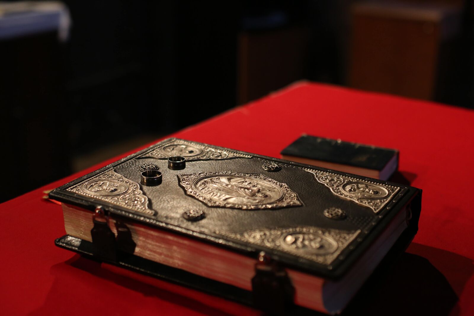 Canon EOS 5D Mark III sample photo. Book, ceremony, christianity, craft photography