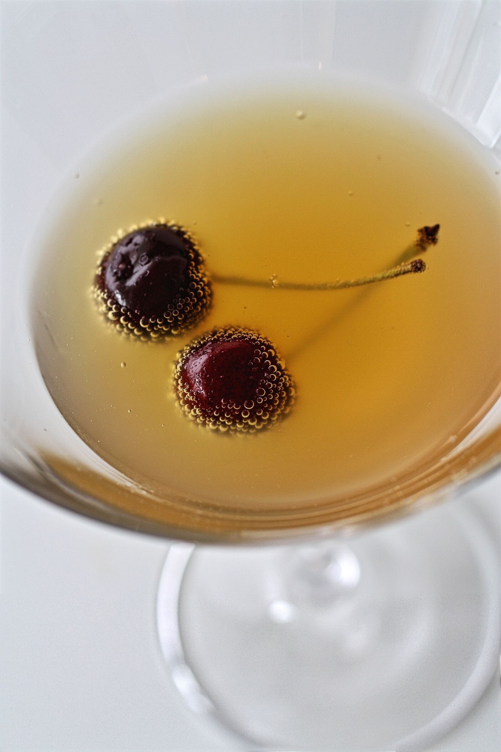 Canon EOS 1000D (EOS Digital Rebel XS / EOS Kiss F) sample photo. Cherry, drink, martini photography