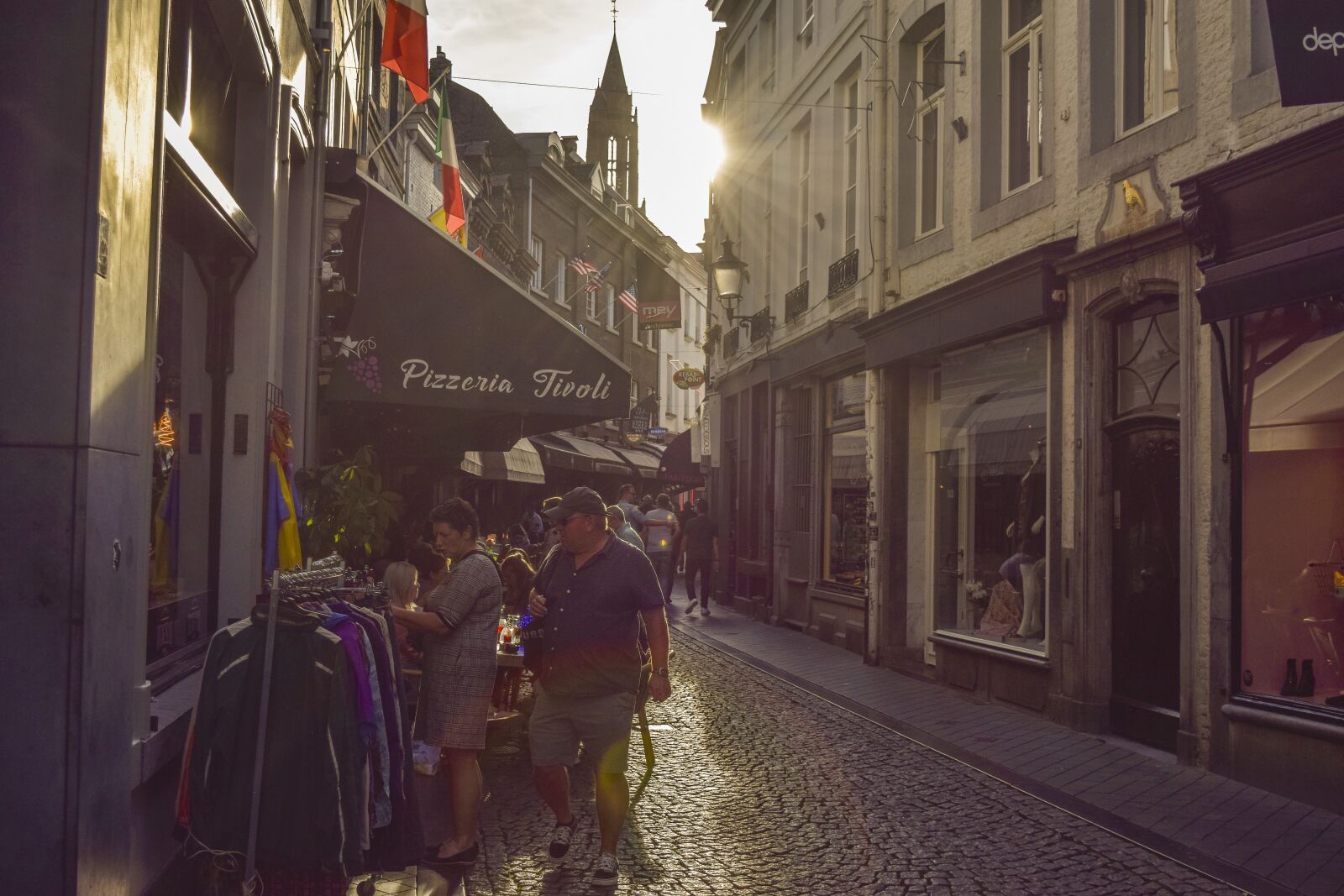 Nikon D3300 sample photo. Historic center, pubs, restaurant photography