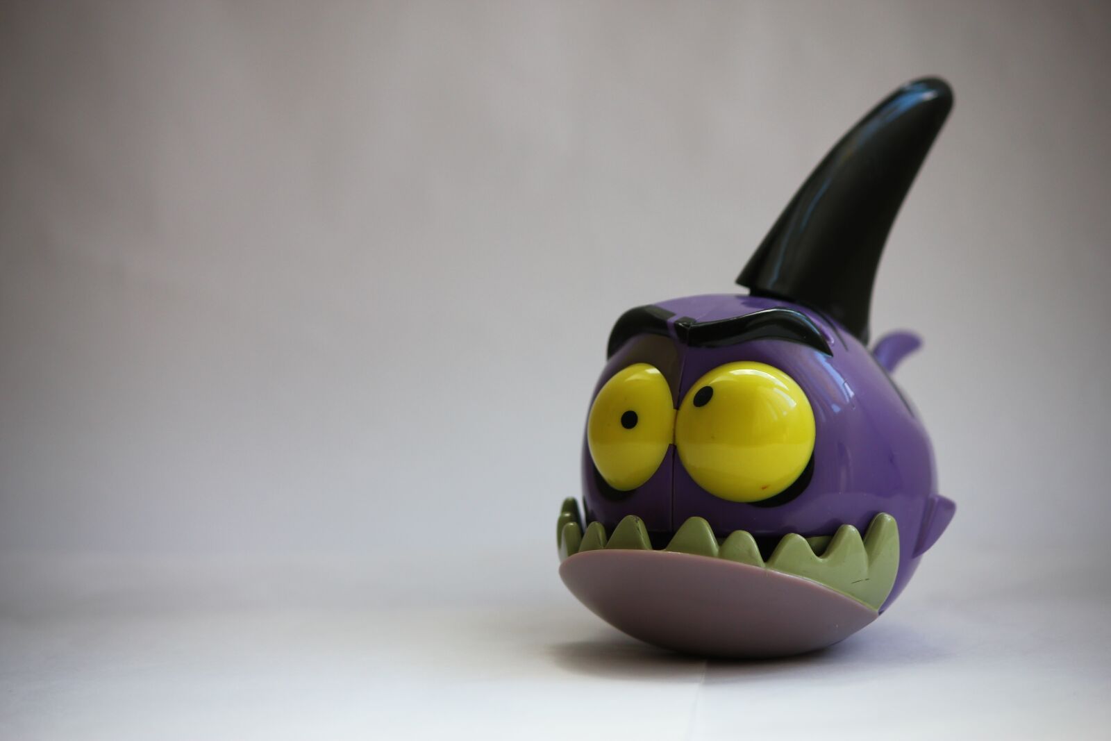 Canon EOS 550D (EOS Rebel T2i / EOS Kiss X4) sample photo. Artifact, monster, shark photography