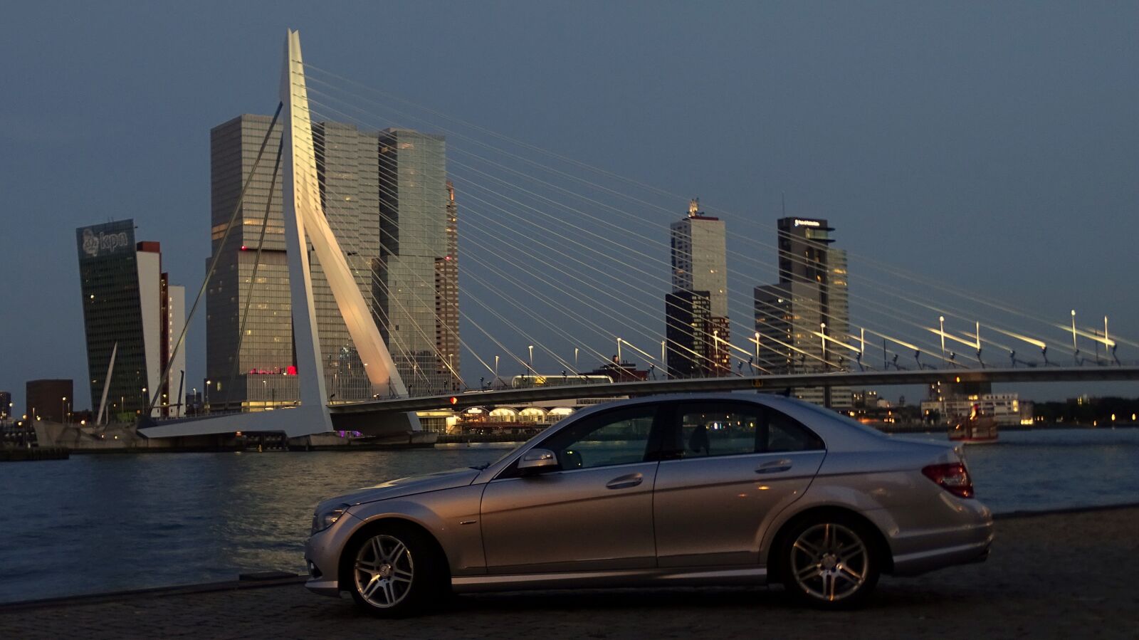 Sony Cyber-shot DSC-HX400V sample photo. Netherlands, rotterdam, auto photography