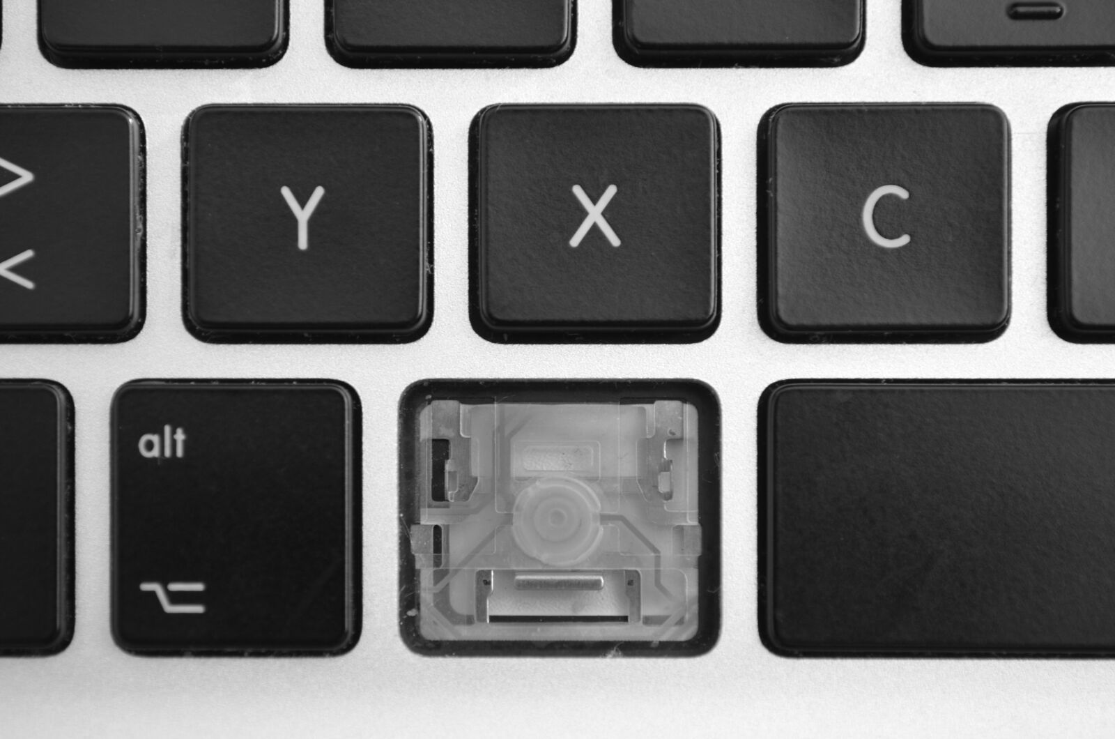 Nikon D5100 sample photo. Computer, keyboard, broken photography