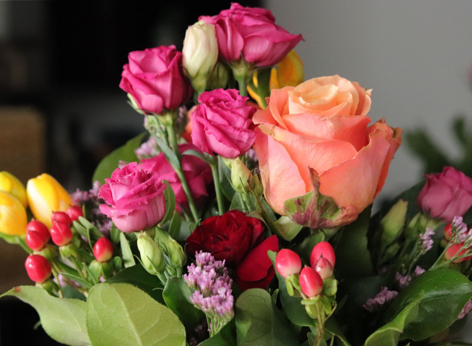 Canon EF 50mm F1.8 STM sample photo. Flowers, bouquet of flowers photography