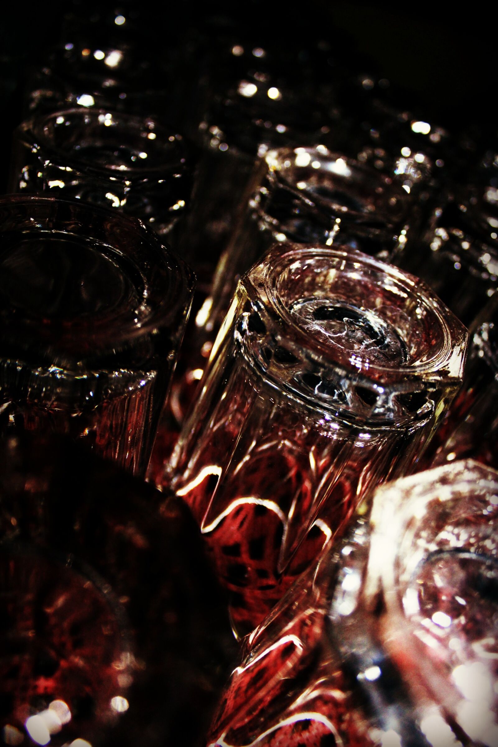 Canon EOS 1200D (EOS Rebel T5 / EOS Kiss X70 / EOS Hi) sample photo. Bar, glasses, shot photography