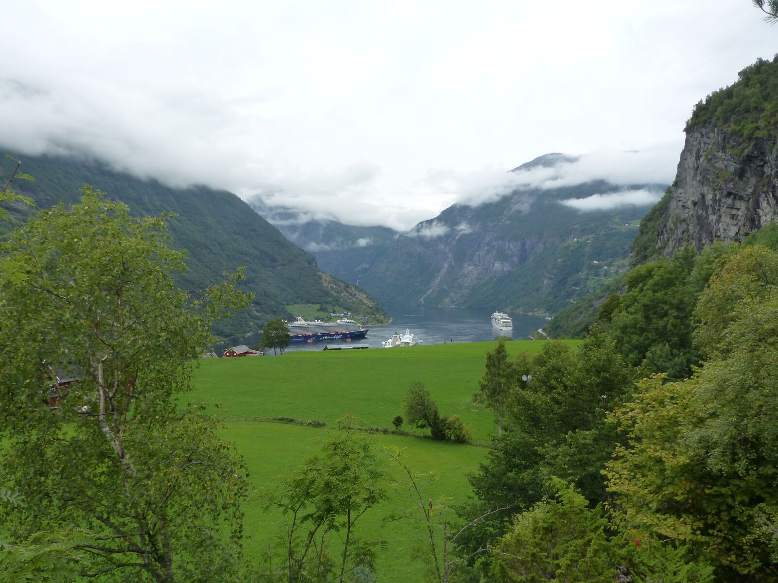 Panasonic Lumix DMC-FZ200 sample photo. Geirangerfjord is, norway, fjords photography