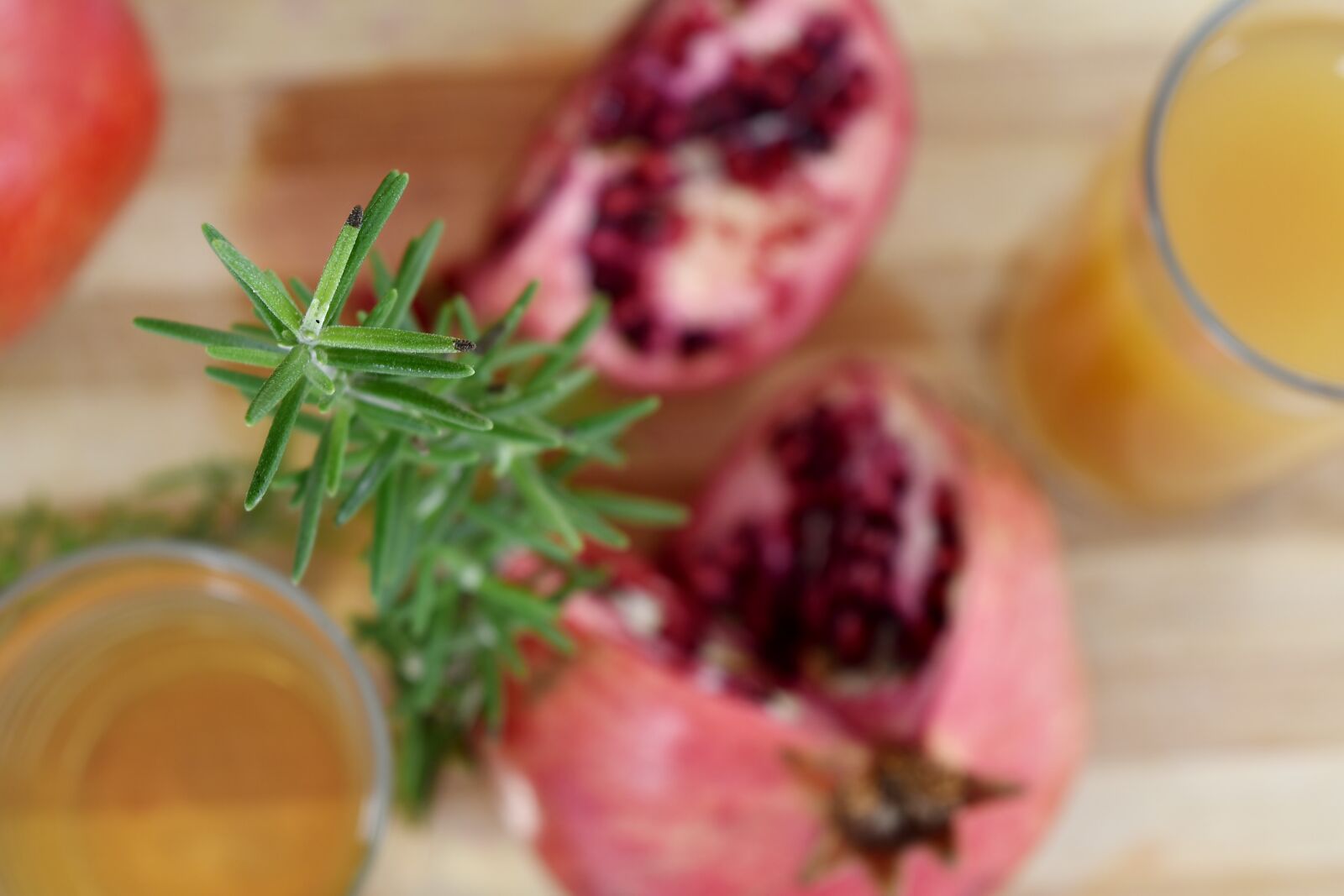 Nikon D5500 sample photo. Antioxidant, fruit cocktail, herb photography