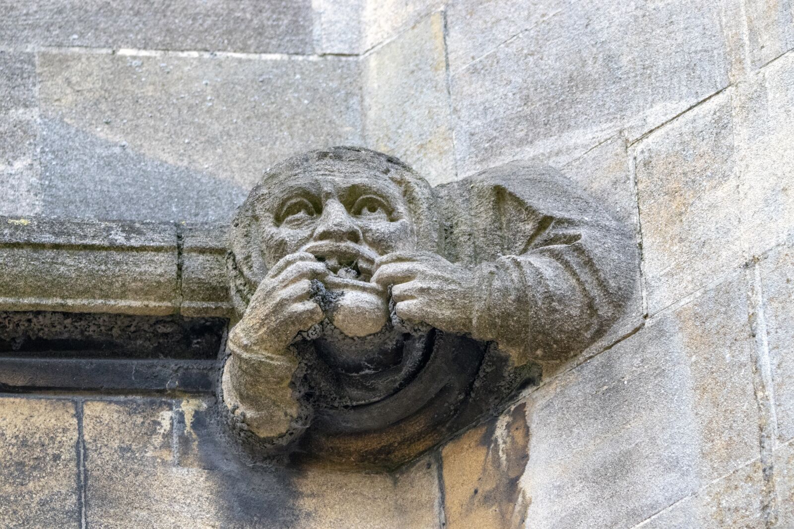 Sigma 100-400mm F5-6.3 DG OS HSM sample photo. Carving, cathedral, stone photography