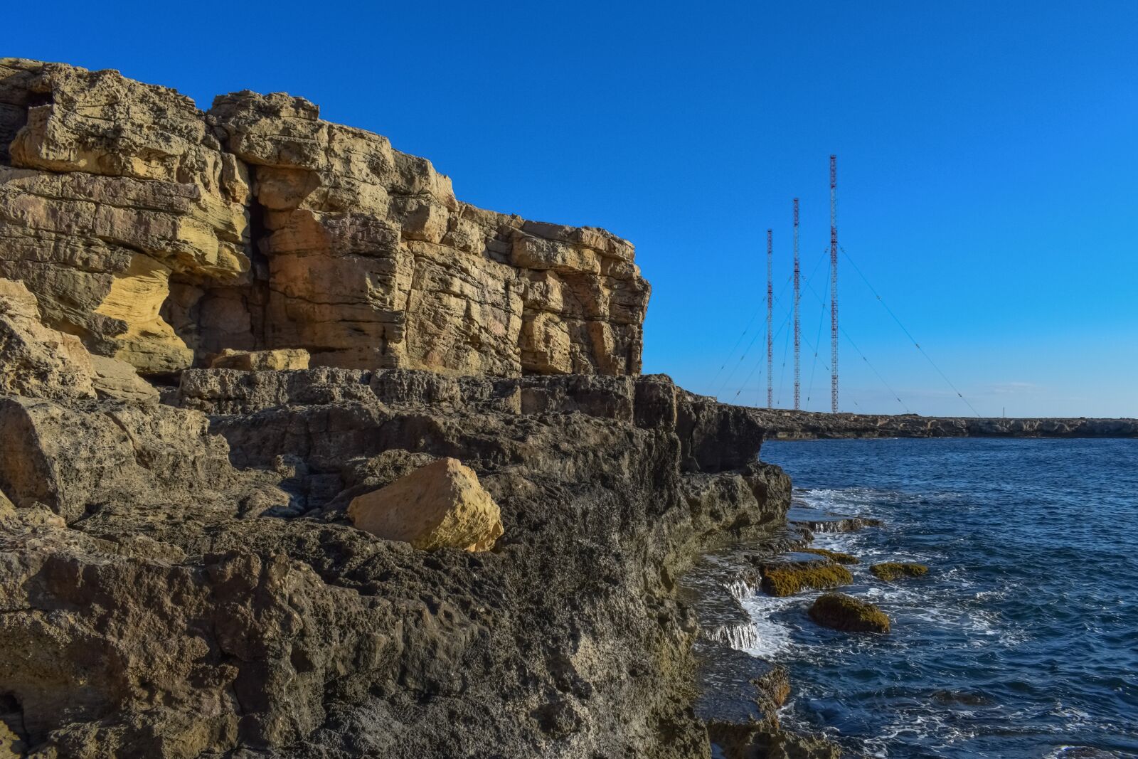 Nikon D3300 sample photo. Cliff, rocky coast, coastline photography