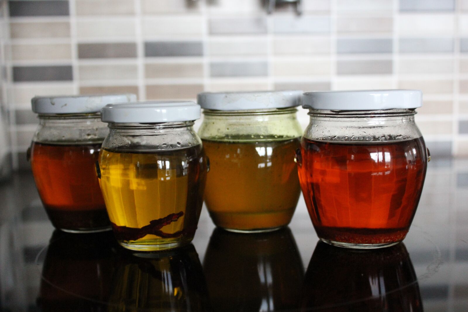 Canon EOS 550D (EOS Rebel T2i / EOS Kiss X4) sample photo. Cup, jam, kitchen photography