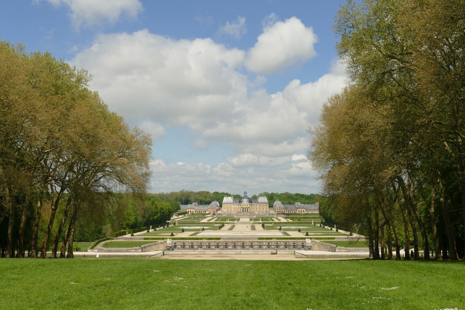 Panasonic Lumix DMC-FZ1000 sample photo. Castle, vaux-le-vicomte, france photography