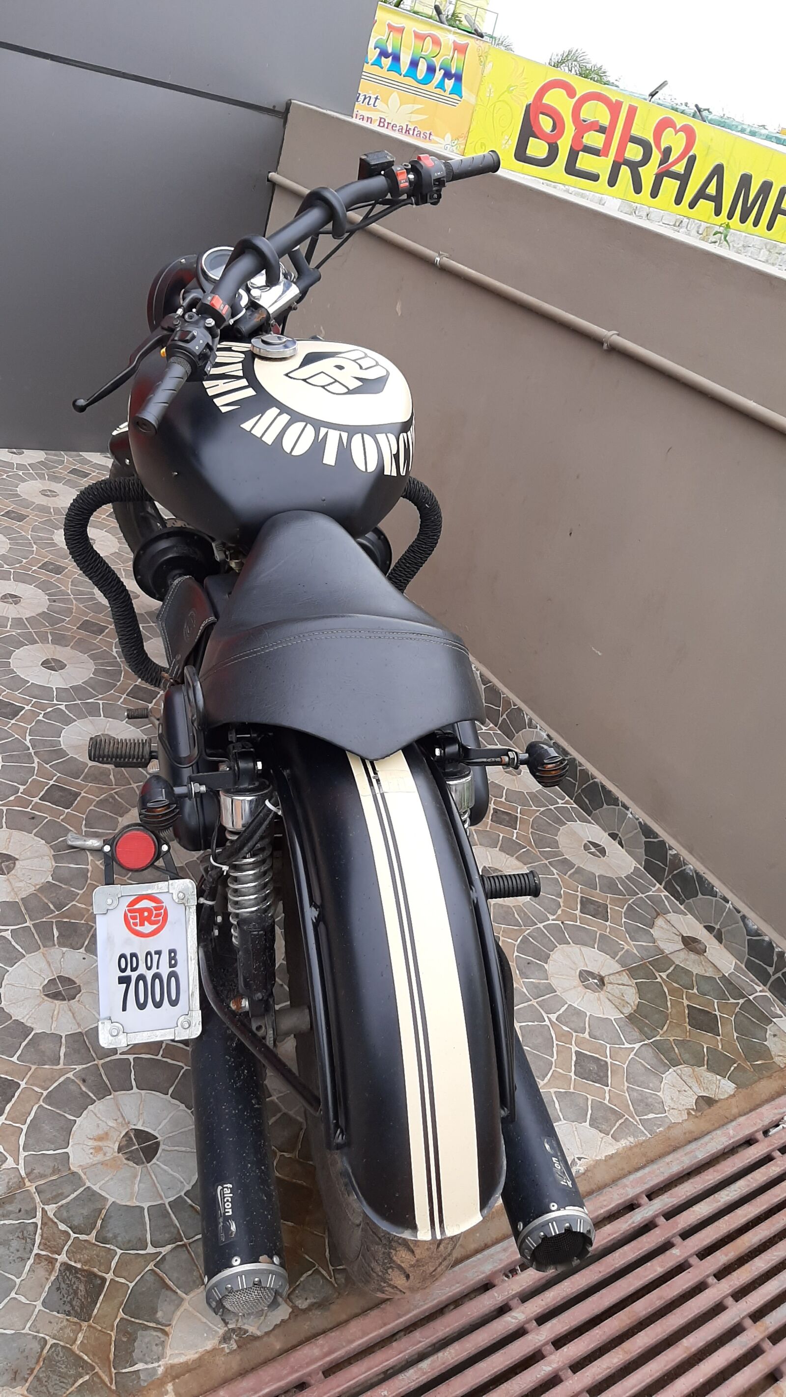 Samsung Galaxy A50 sample photo. Bullet, royalenfield, enfield photography