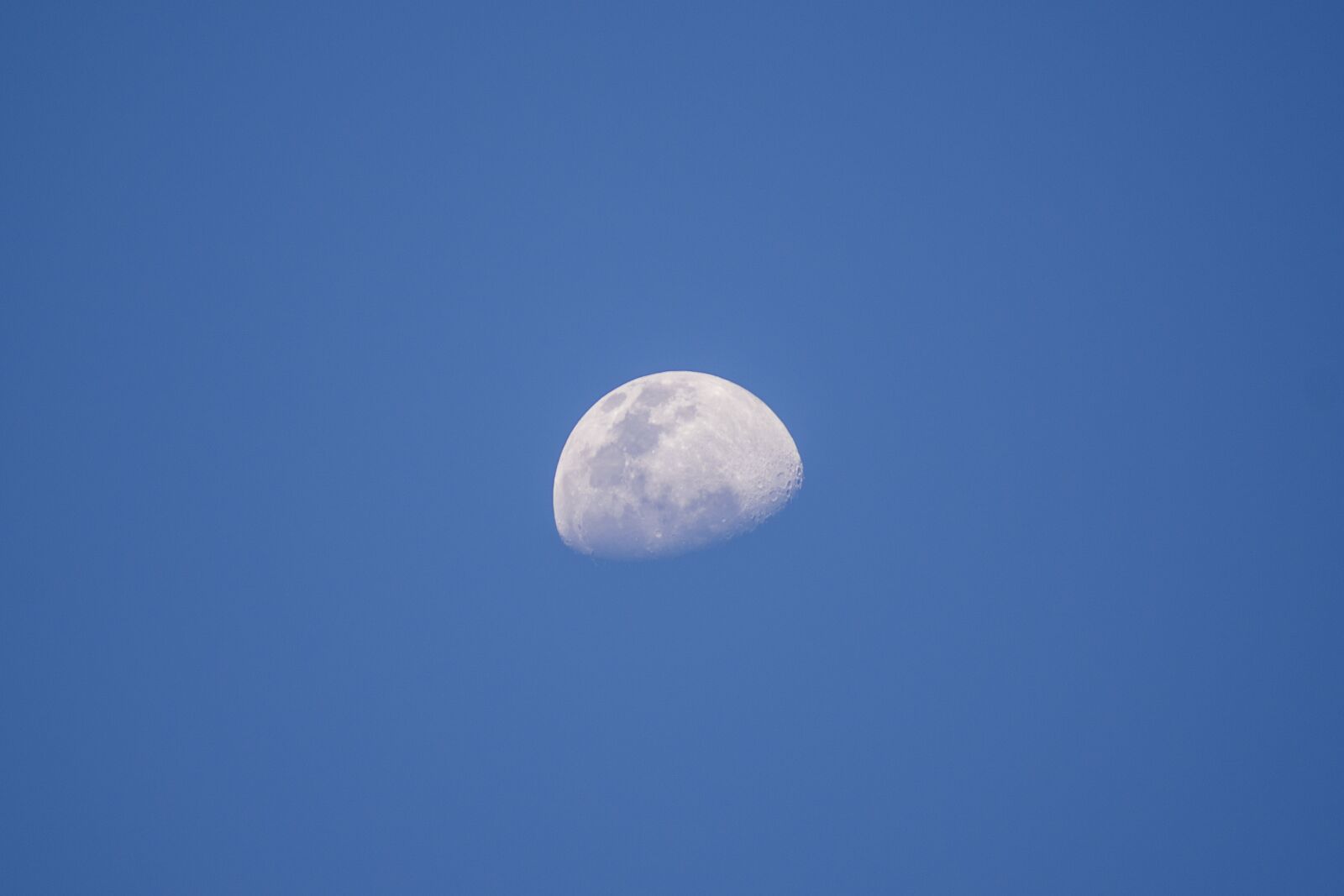 Nikon D3400 sample photo. Moon, sky, blue photography
