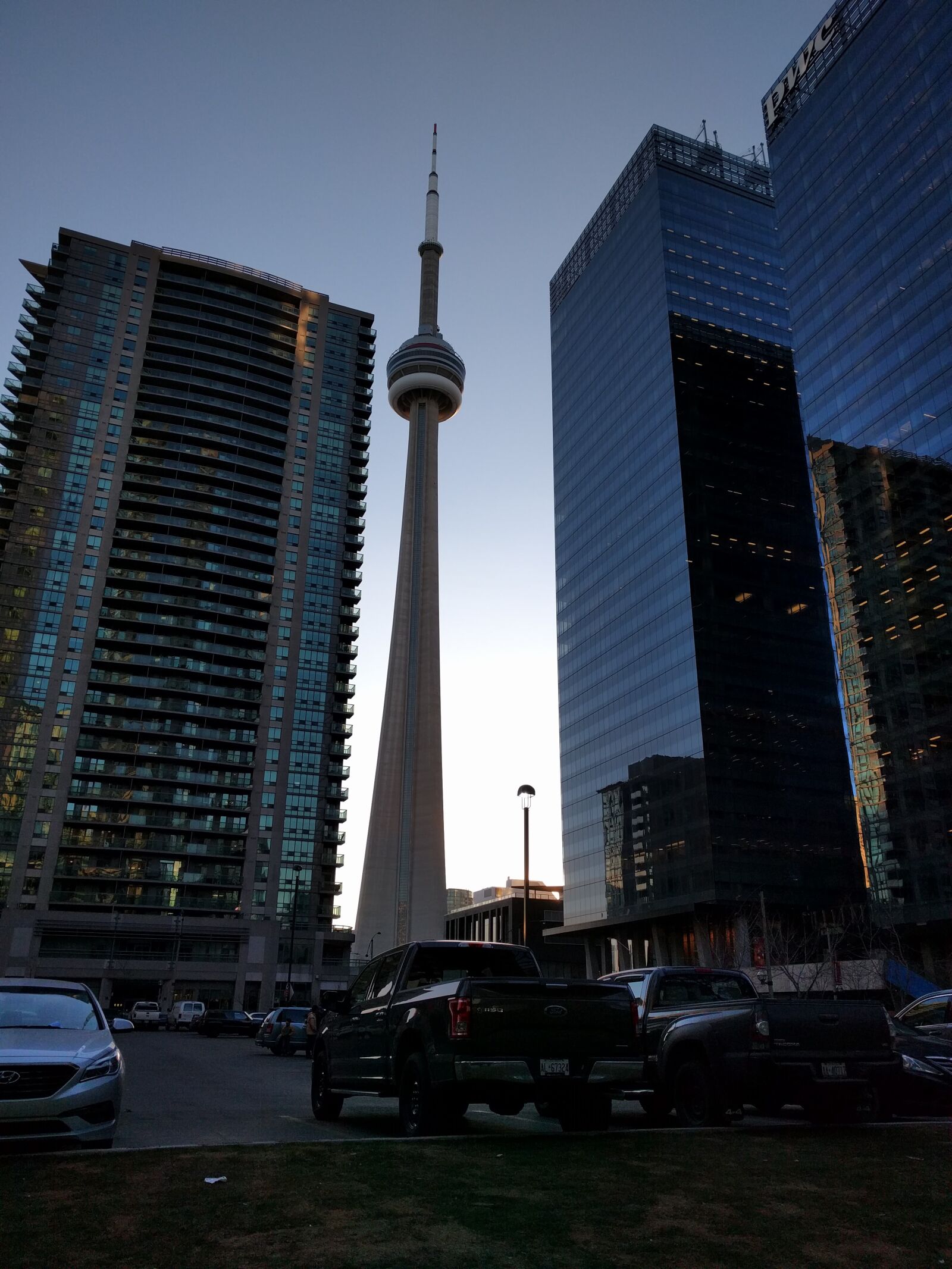 LG Nexus 5X sample photo. Toronto, cn tower, canada photography