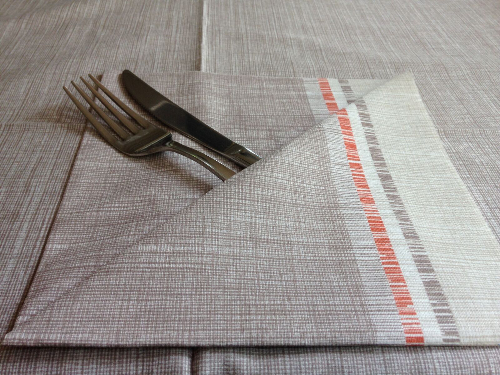 iPhone 5 back camera 4.12mm f/2.4 sample photo. Eat, cloth, seats photography