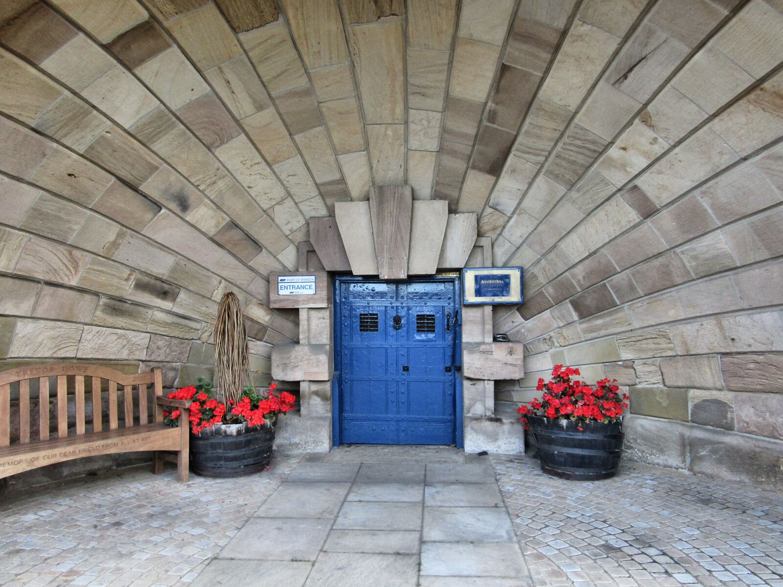 Canon PowerShot SX410 IS sample photo. Ipswich, suffolk, customs house photography