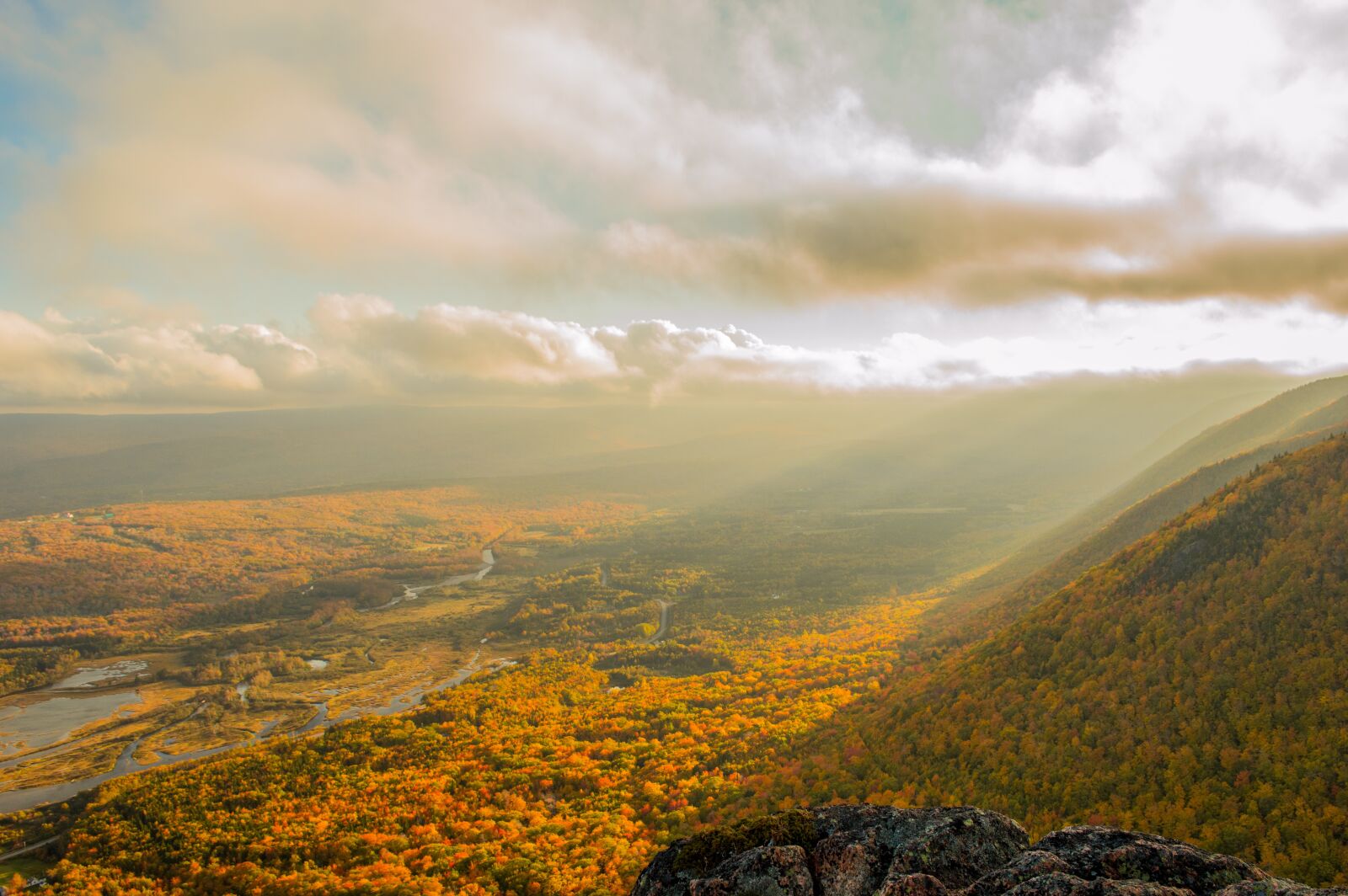 Nikon D3200 sample photo. Mountaintop, scenic, river photography