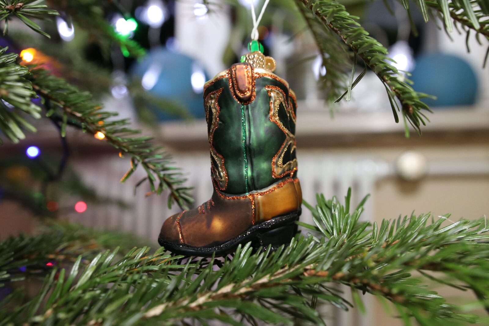 Canon EOS 80D sample photo. Christmas, tree, winter photography