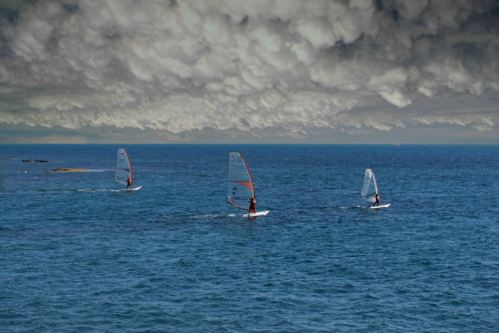 Canon EF-S 60mm F2.8 Macro USM sample photo. Windsurfing, ocean, sky photography