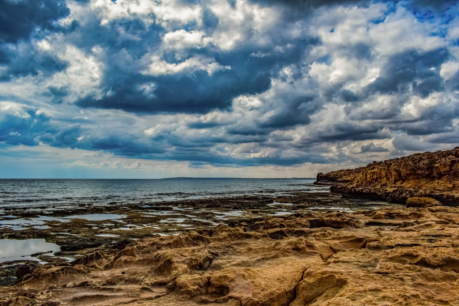 Nikon D3300 sample photo. Rocky coast, sky, clouds photography