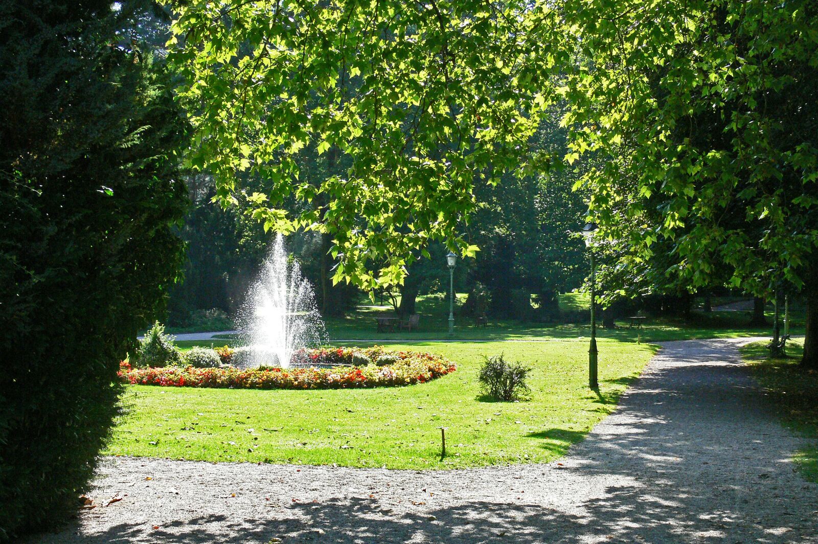 Panasonic DMC-FZ30 sample photo. In the kurpark, fountain photography