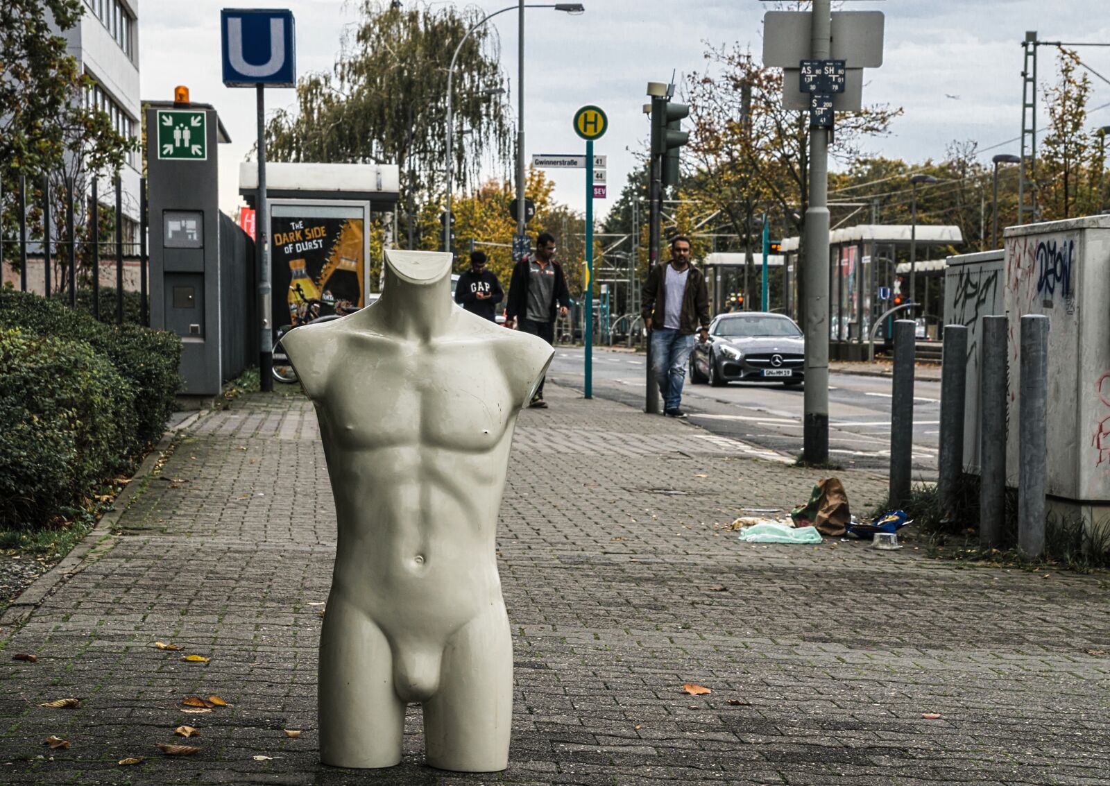 Sony E 55-210mm F4.5-6.3 OSS sample photo. Frankfurt, borsig allee, metro photography