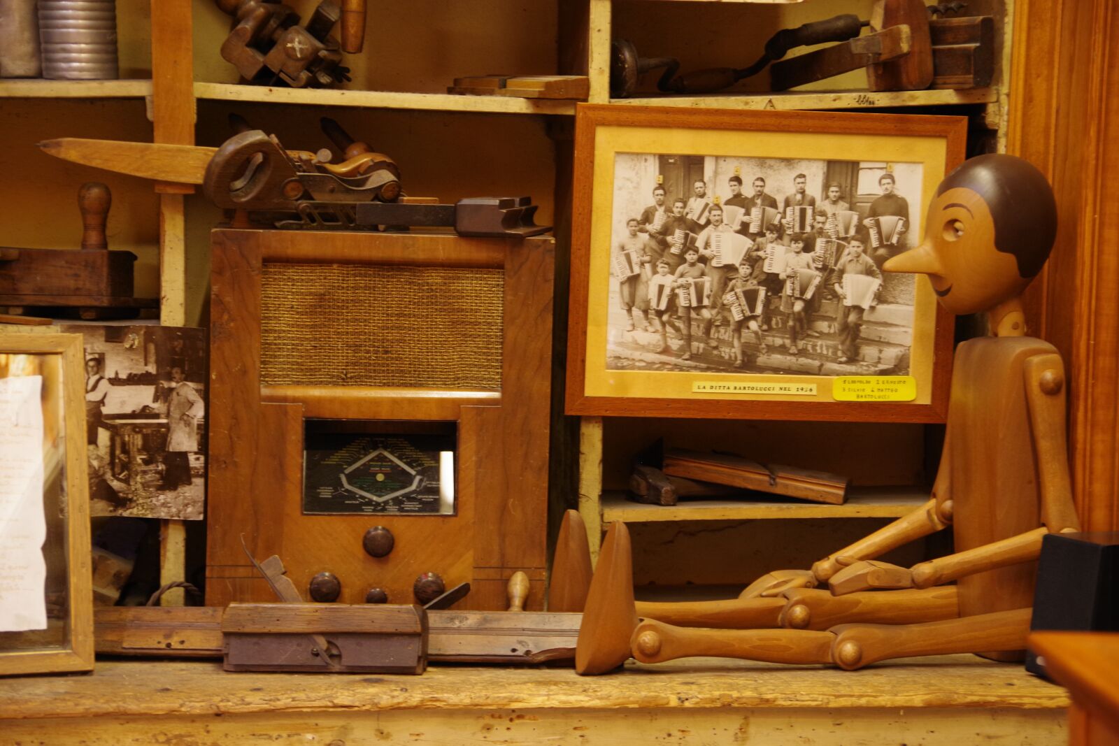 Pentax K-70 sample photo. Wood, pinocchio, woodworking photography