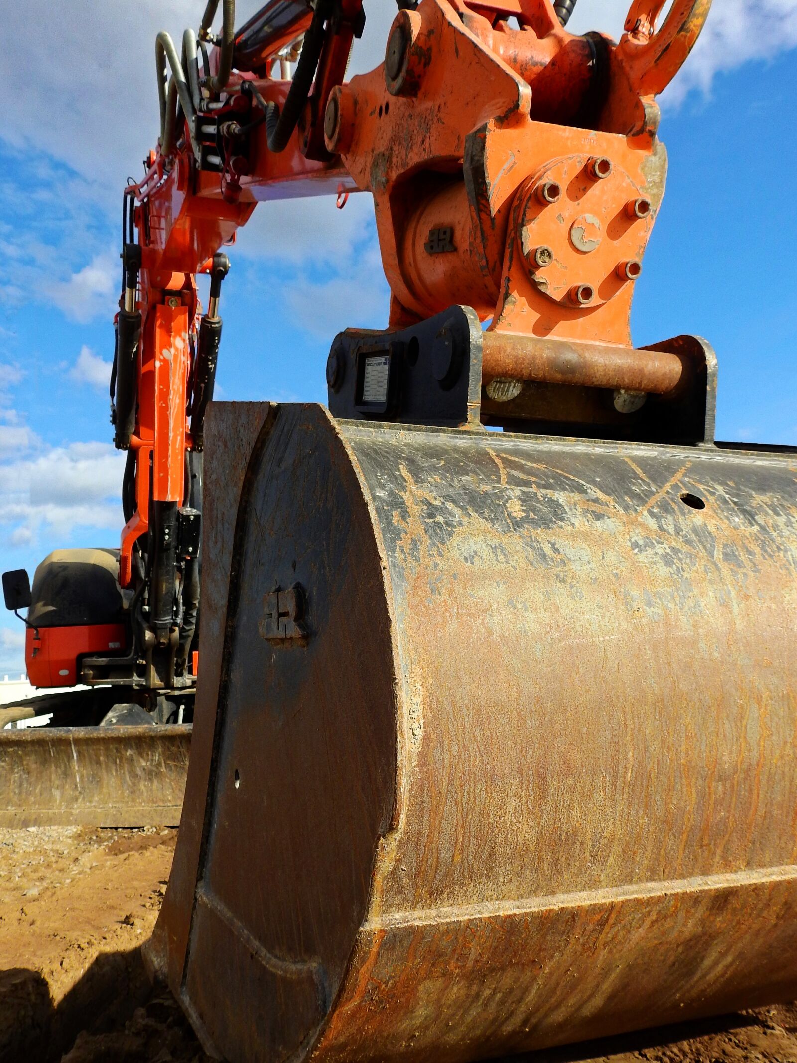 Nikon Coolpix P900 sample photo. Excavators, machine, construction machine photography