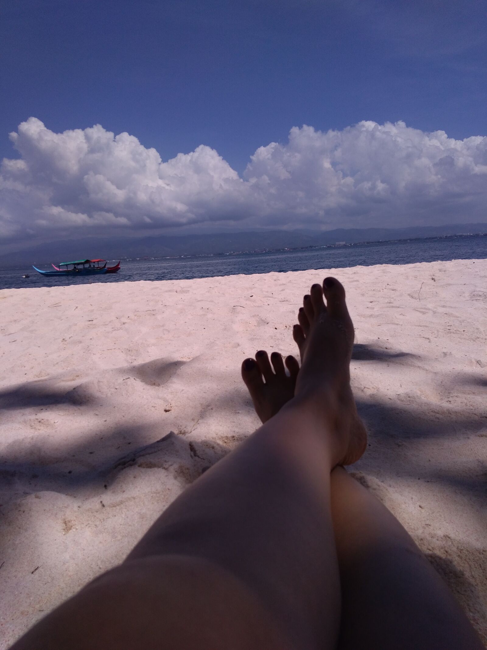 ASUS ZenFone 4 Max (ZC554KL) sample photo. Pink, beach, sunbathing photography