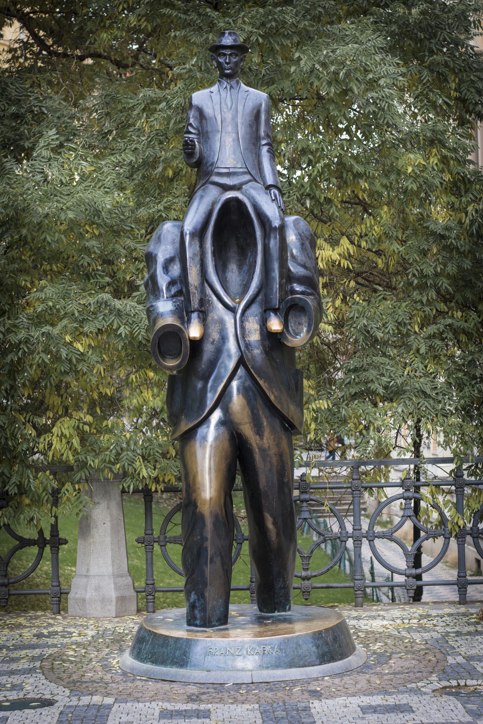Canon EOS 700D (EOS Rebel T5i / EOS Kiss X7i) sample photo. Prague, monument, czech republic photography